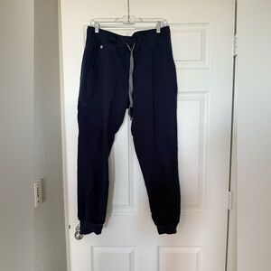 FIGS navy jogger pants 💙